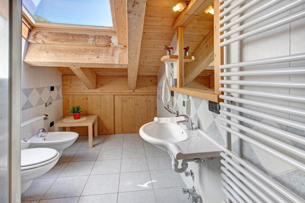Appartement Dei App 5 *